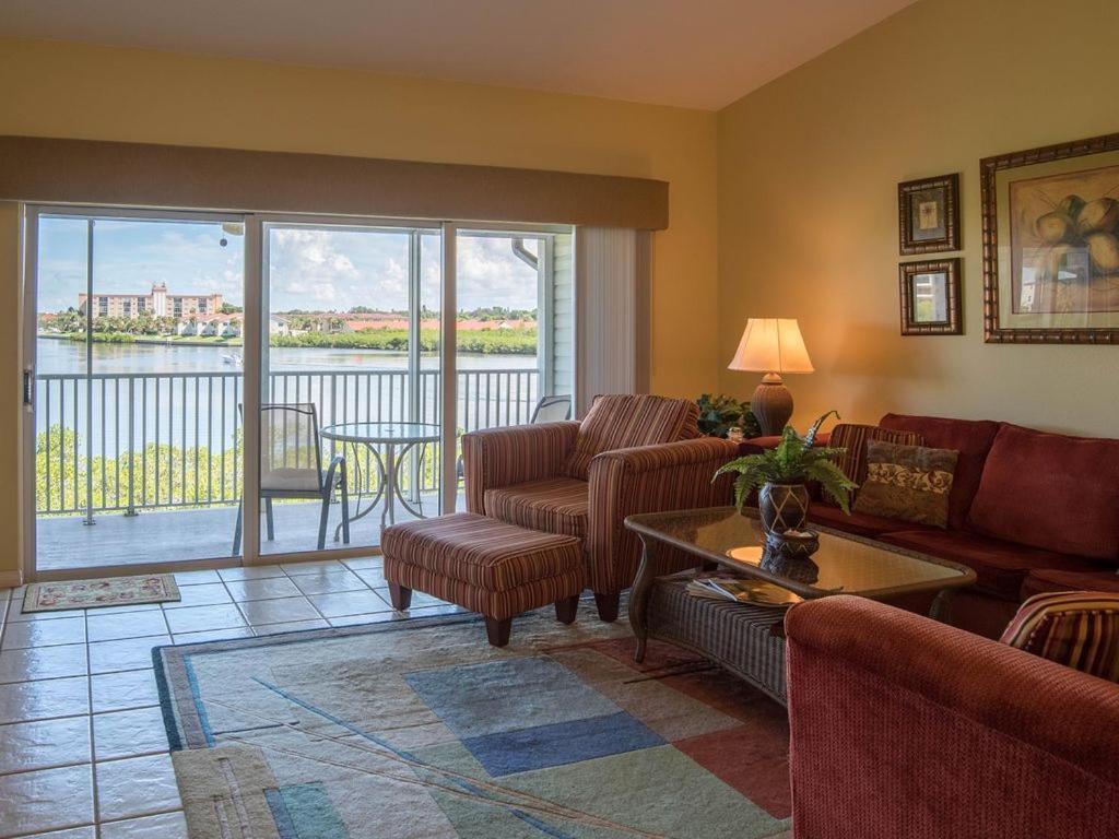 Gulf Retreat 2: Magnificent Water Views, Steps To Beach, None Cleaner, None Nicer! Clearwater Beach Esterno foto