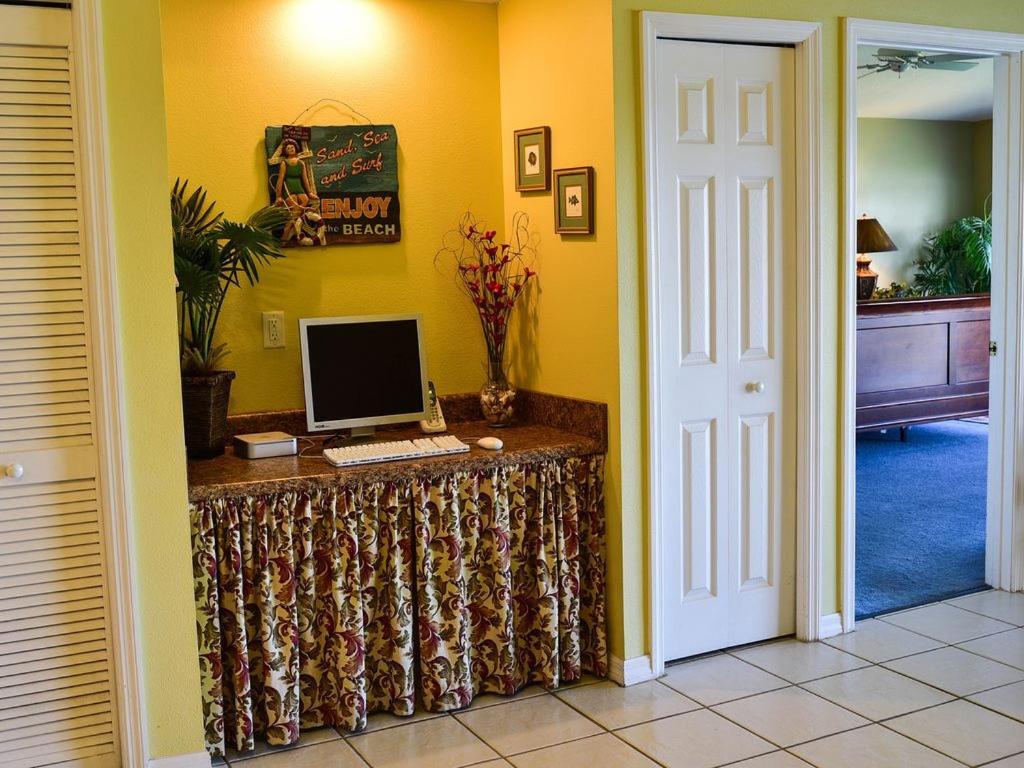 Gulf Retreat 2: Magnificent Water Views, Steps To Beach, None Cleaner, None Nicer! Clearwater Beach Esterno foto
